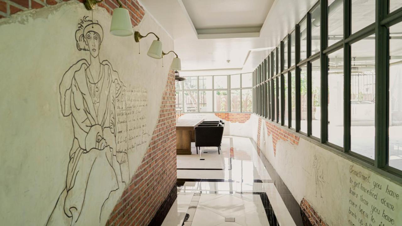 Roomquest Bangkok Sukhumvit 107 Samut Prakan Exterior photo